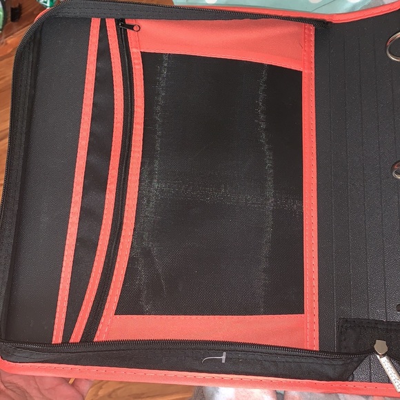 New - Picture 3 of 3